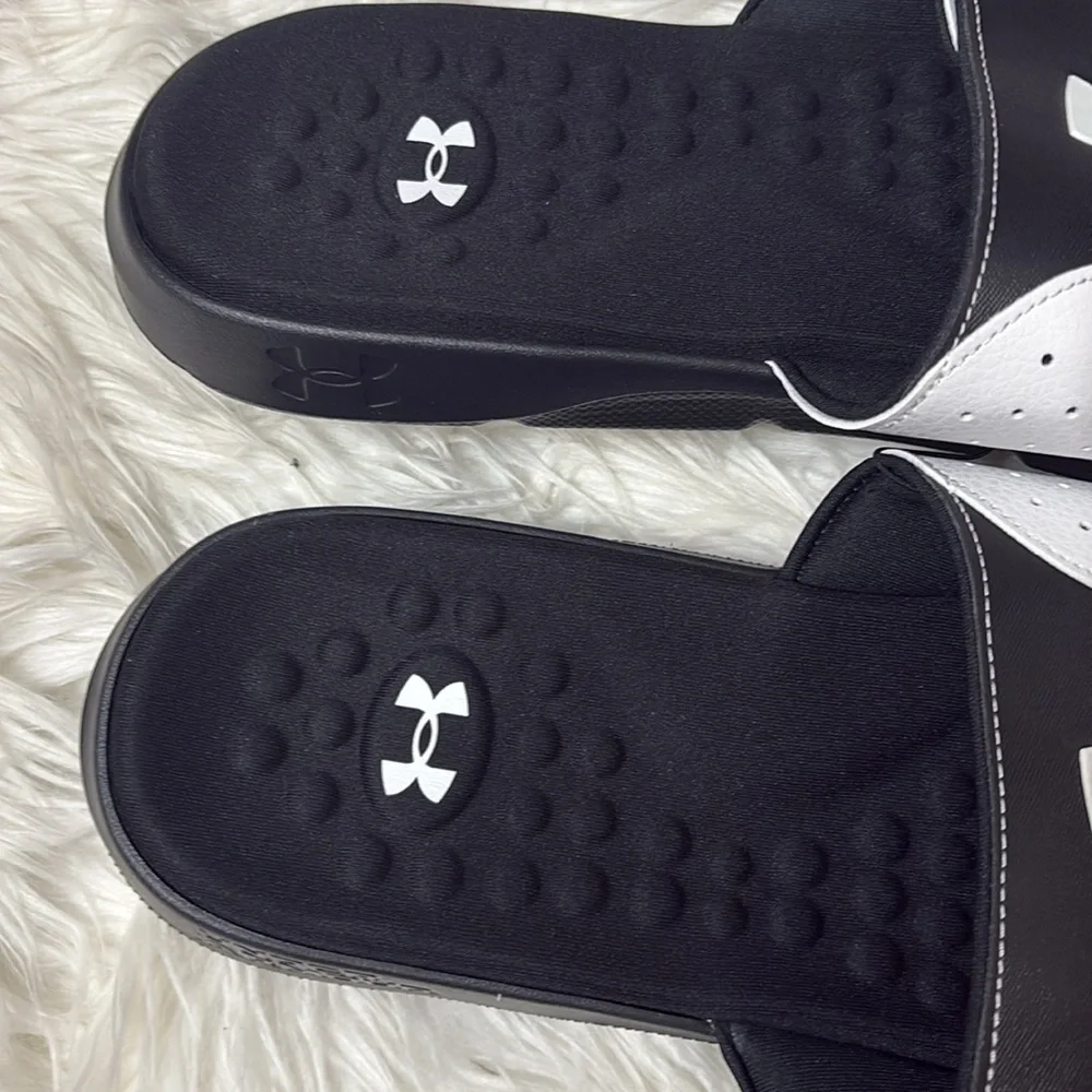 NEW In Packaging Under Armour Men’s Black And White Ignite Pro Slides Size 17